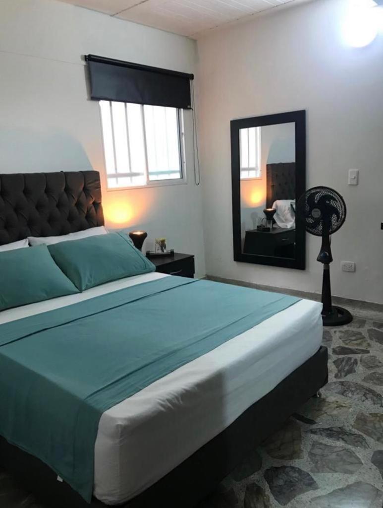 Vip Apartasuites Rosales 메딜린 외부 사진